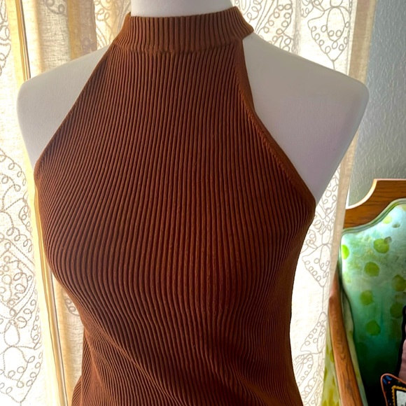 Ribbed halter top - Picture 1 of 3